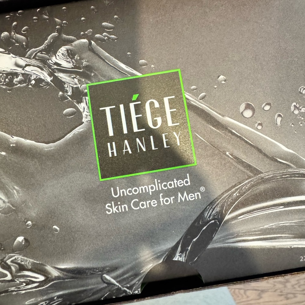 Men's Skincare Set - NEW IN BOX